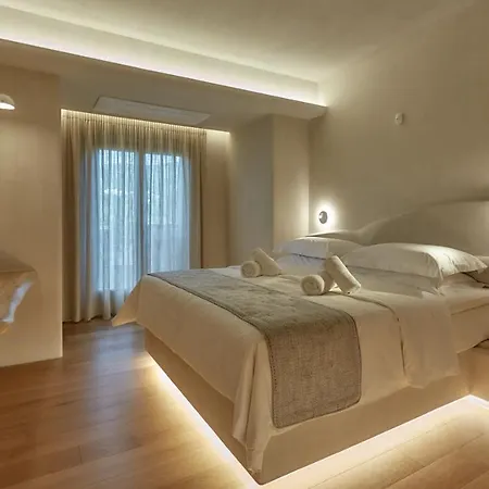 Sunrise Garden Hills Makrirrákhi