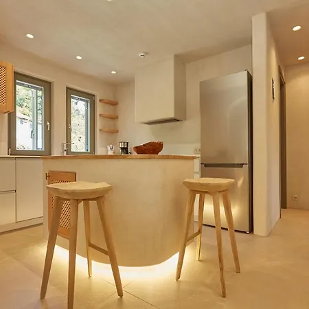 Sunrise Garden Hills 公寓 *