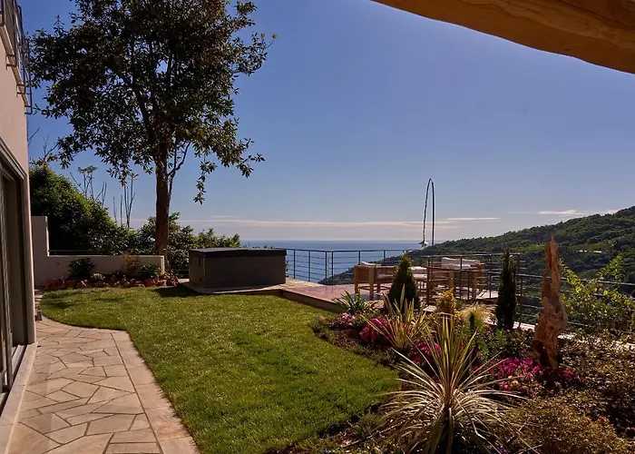 Apartment Sunrise Garden Hills